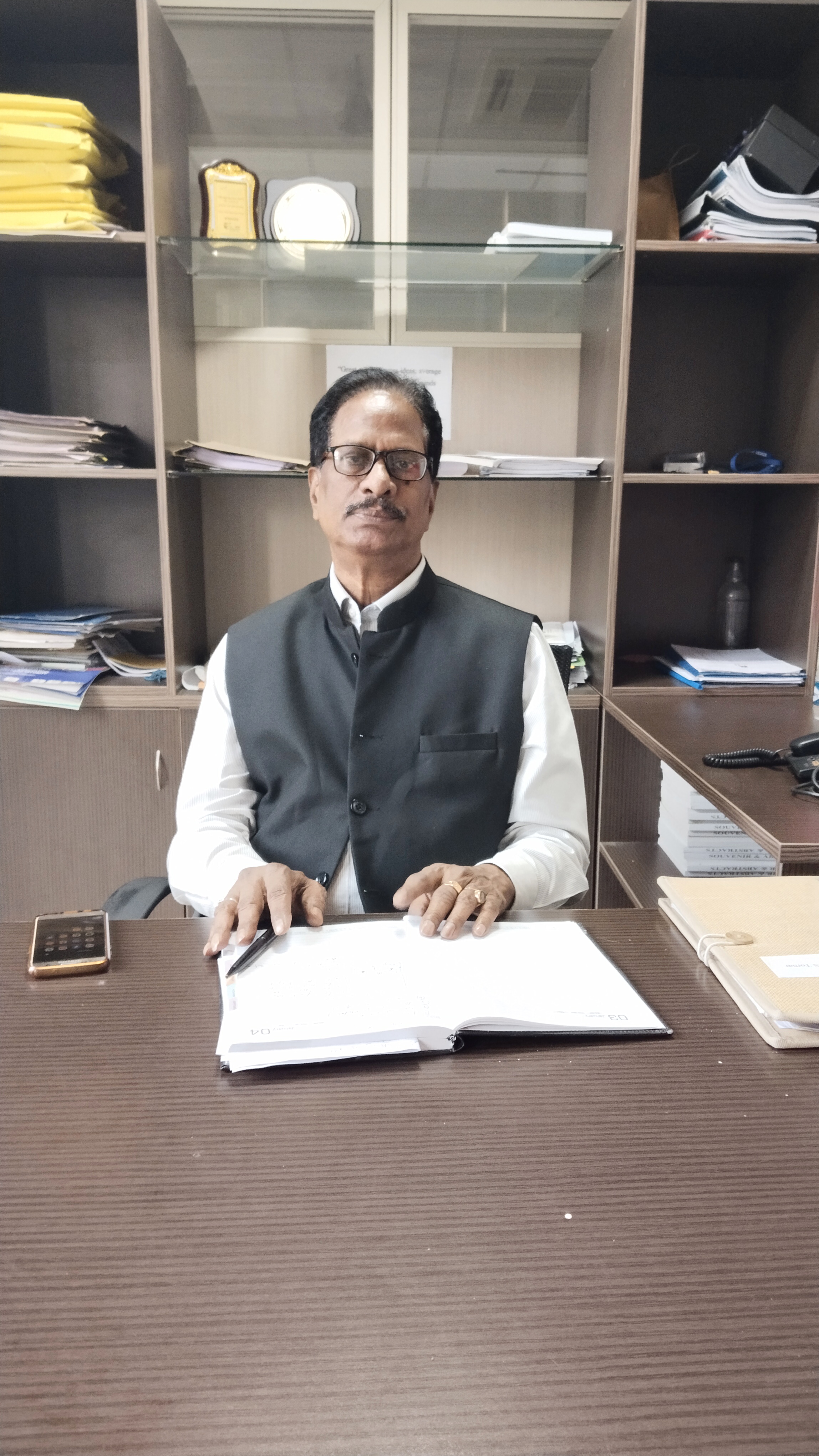 Prof. (Dr.) Shiv Singh Tomar 