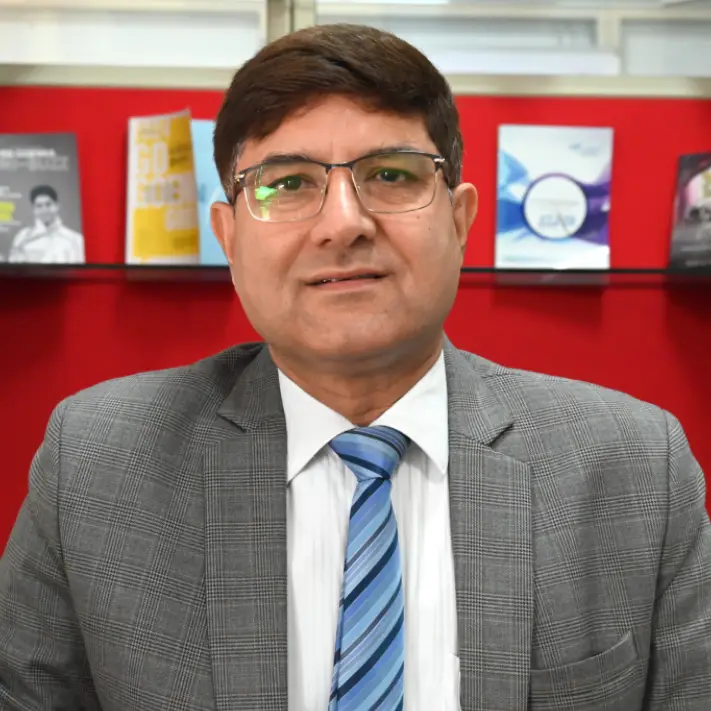 Mr. Akhilesh Chandra