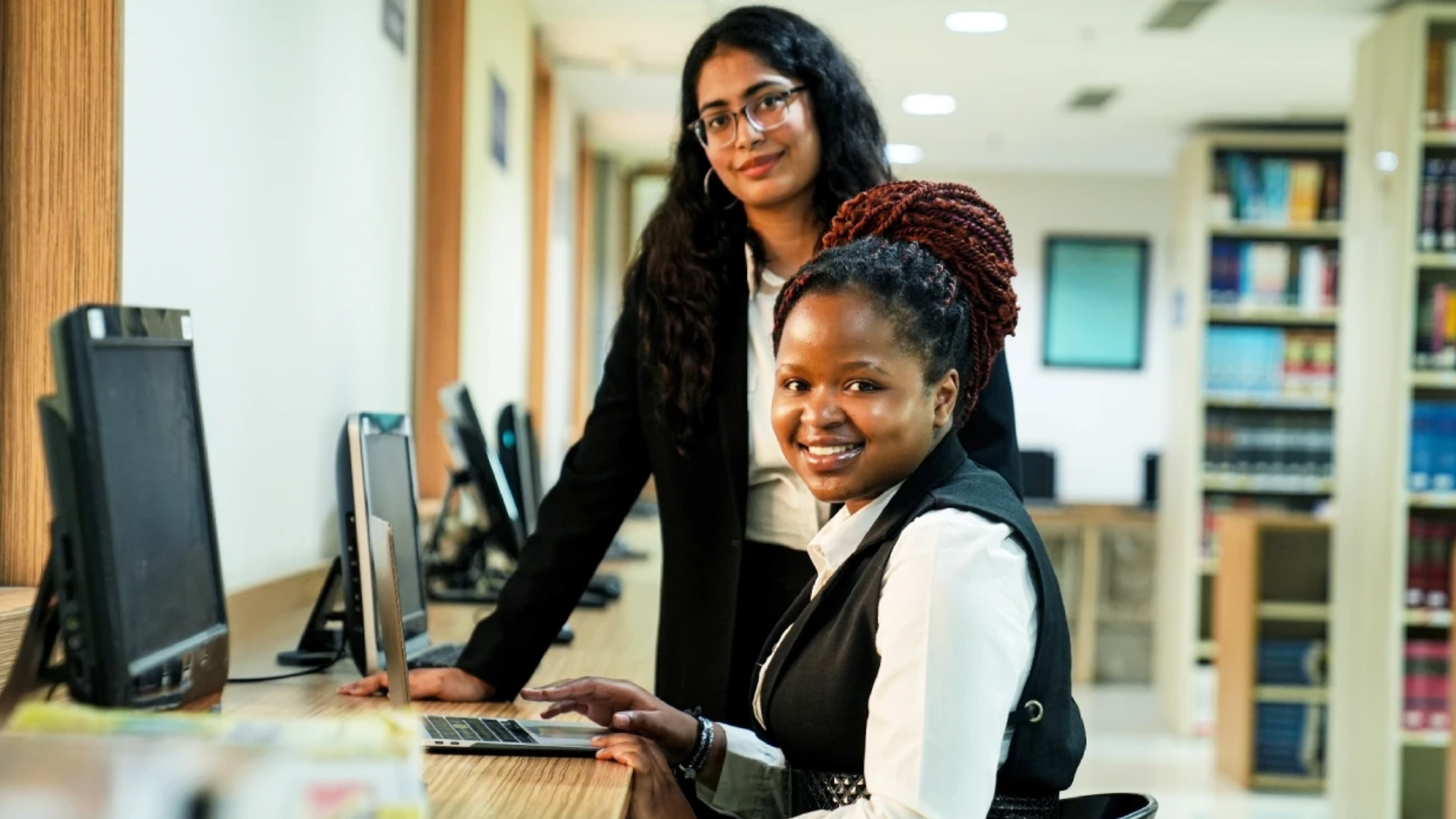 Factors that Make Gurgaon the Most Preferred Destination for Law Students