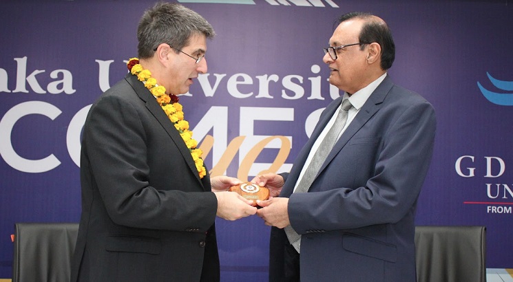 GD Goenka University Signs MoU with Essex University