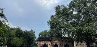 Site Visit to Hauz Khas Monument