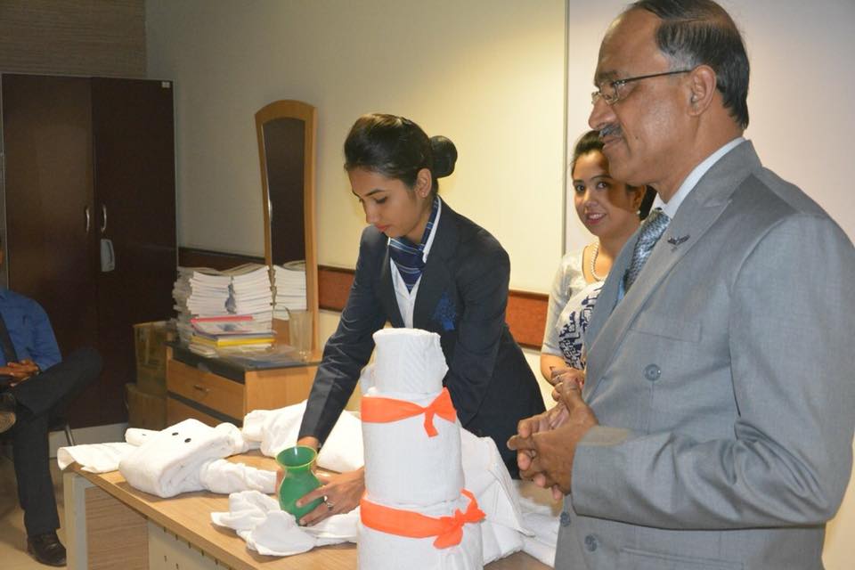 Workshop on Towel Art Origami at School of Hospitality