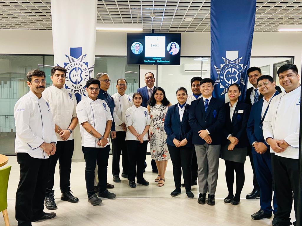 Visit of top industry icons